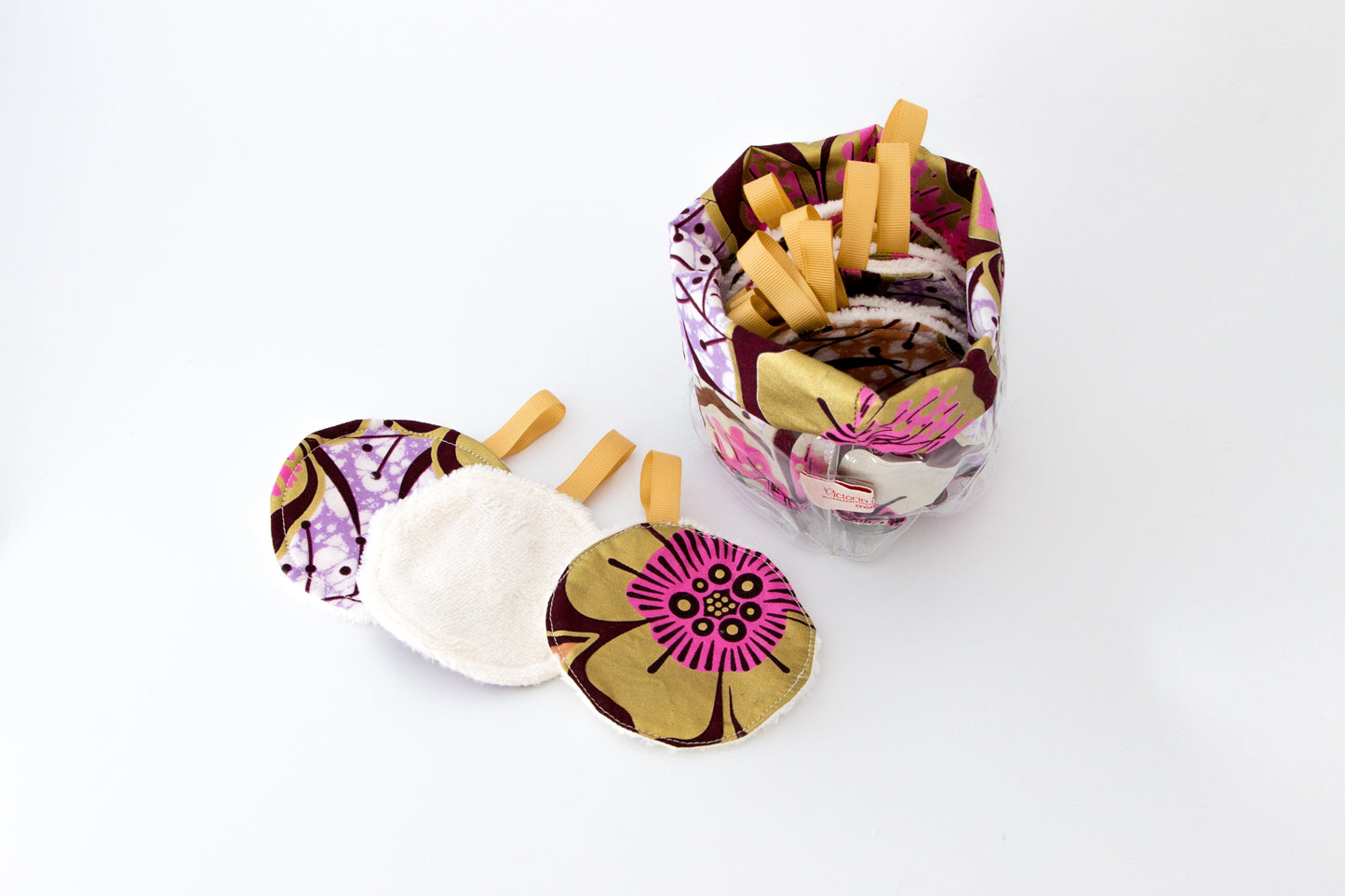 Panier avec lingettes démaquillante