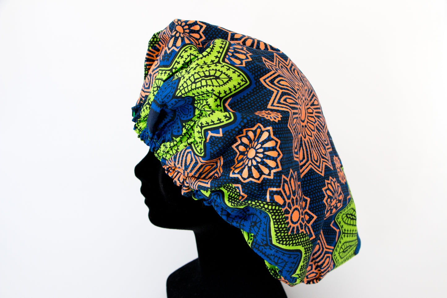 Bonnet en Satin