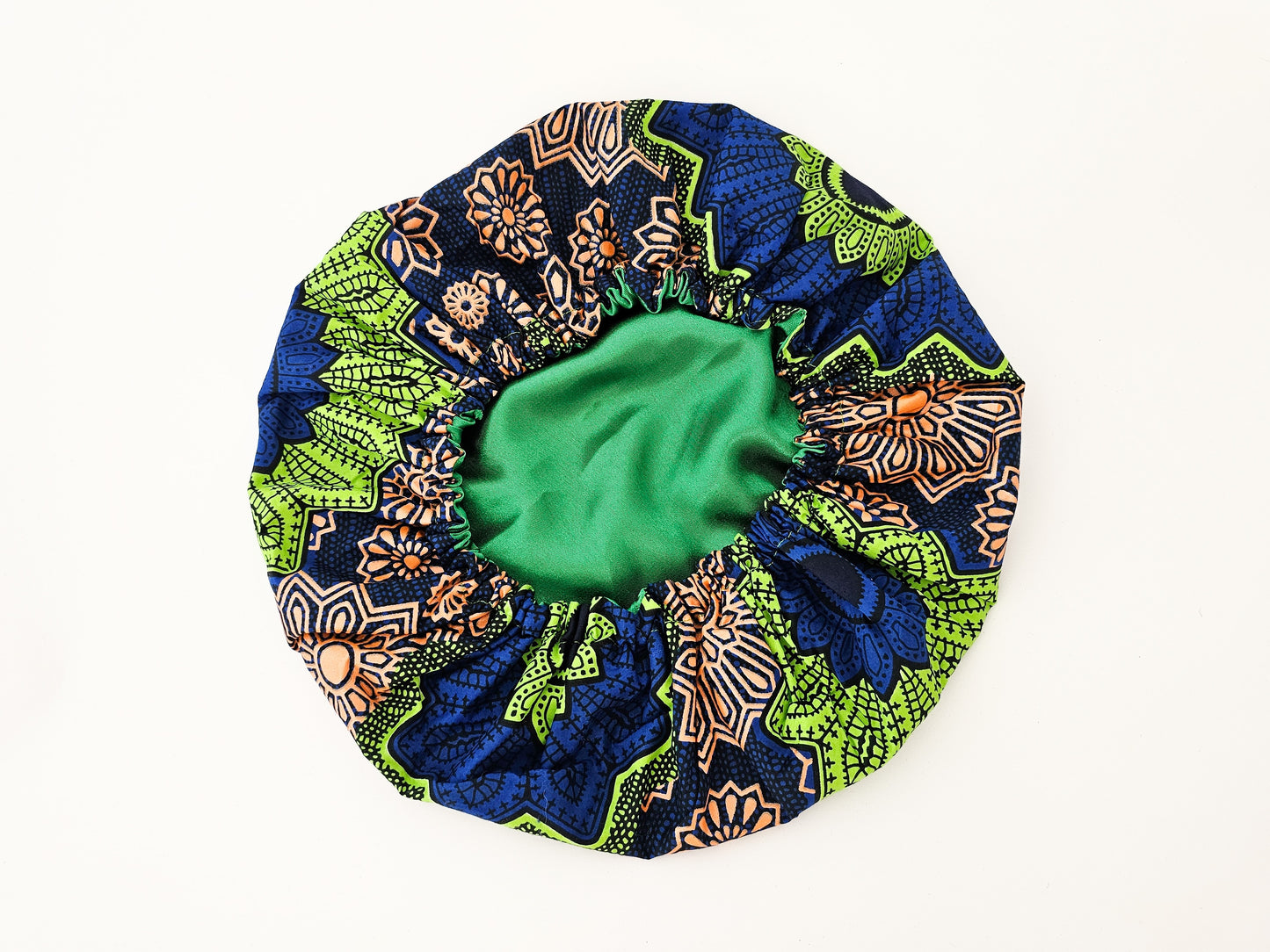 Bonnet en Satin