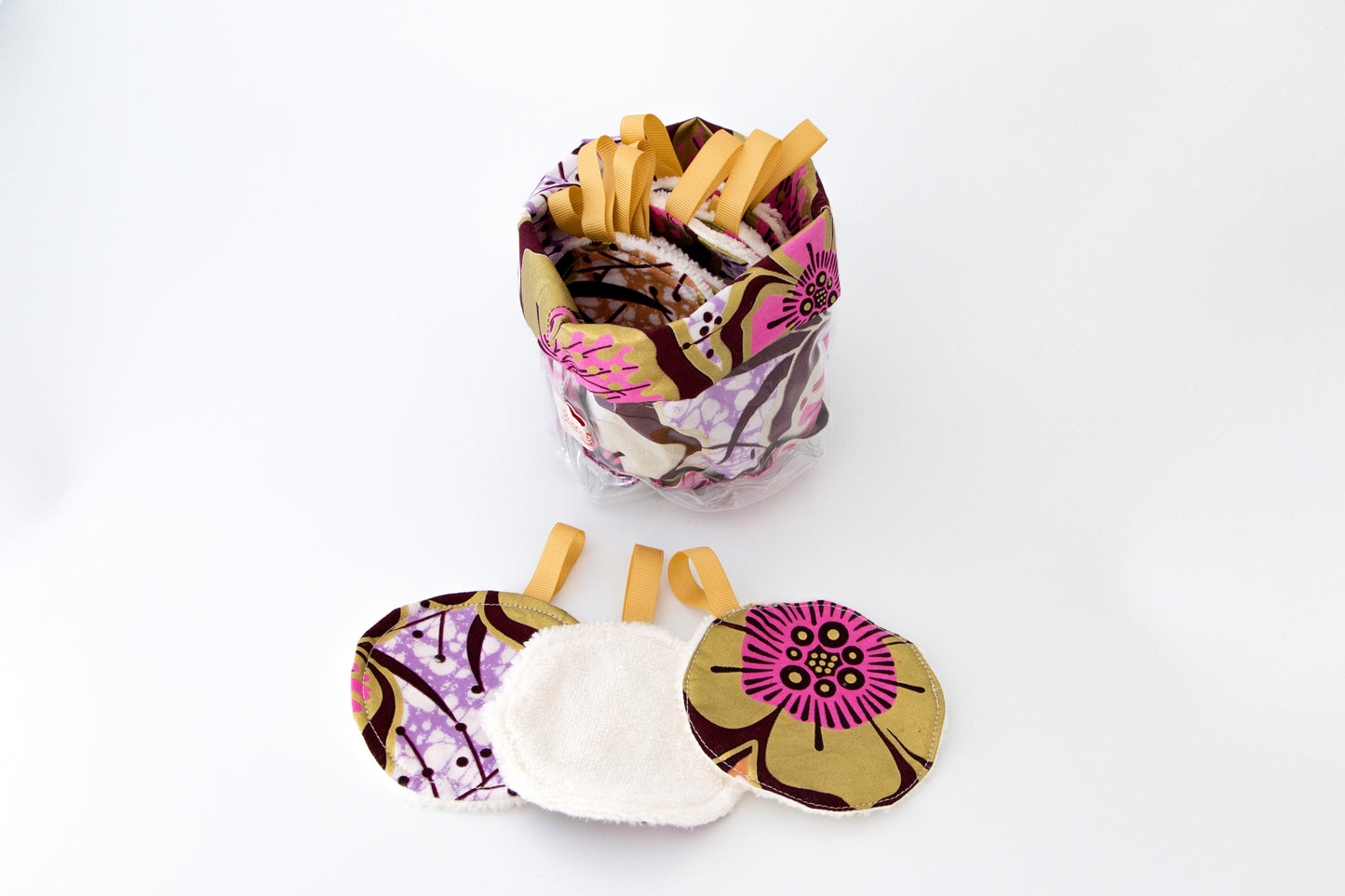 Panier avec lingettes démaquillante