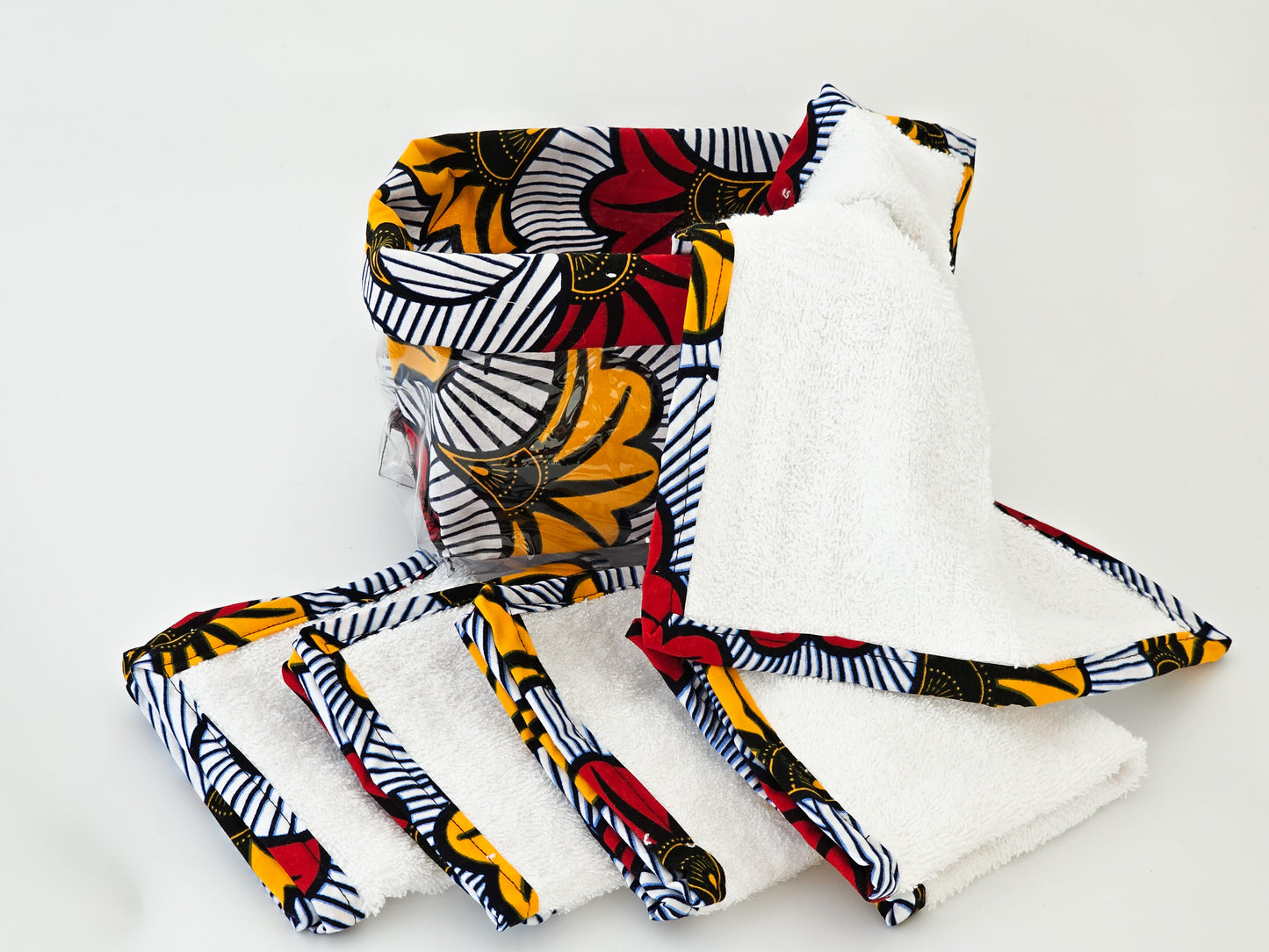 Panier avec serviette à main