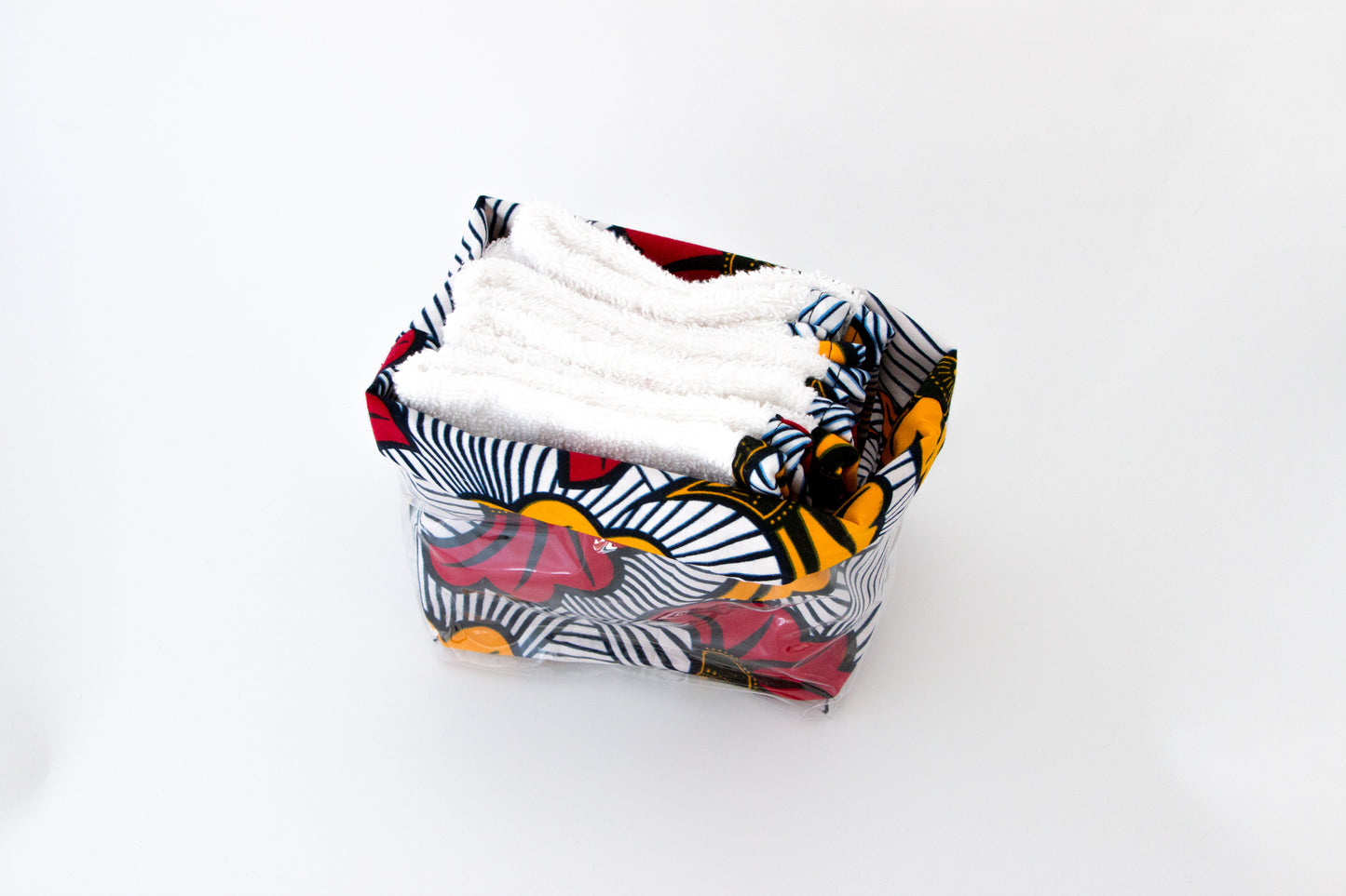 Panier avec serviette à main