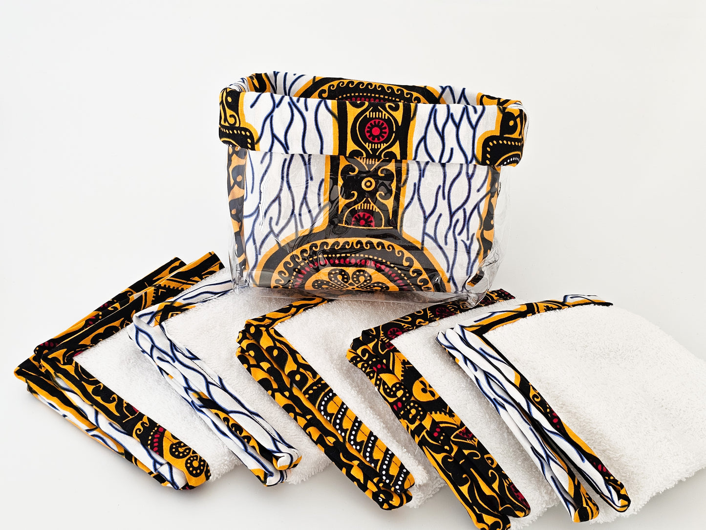 Panier avec serviette à main