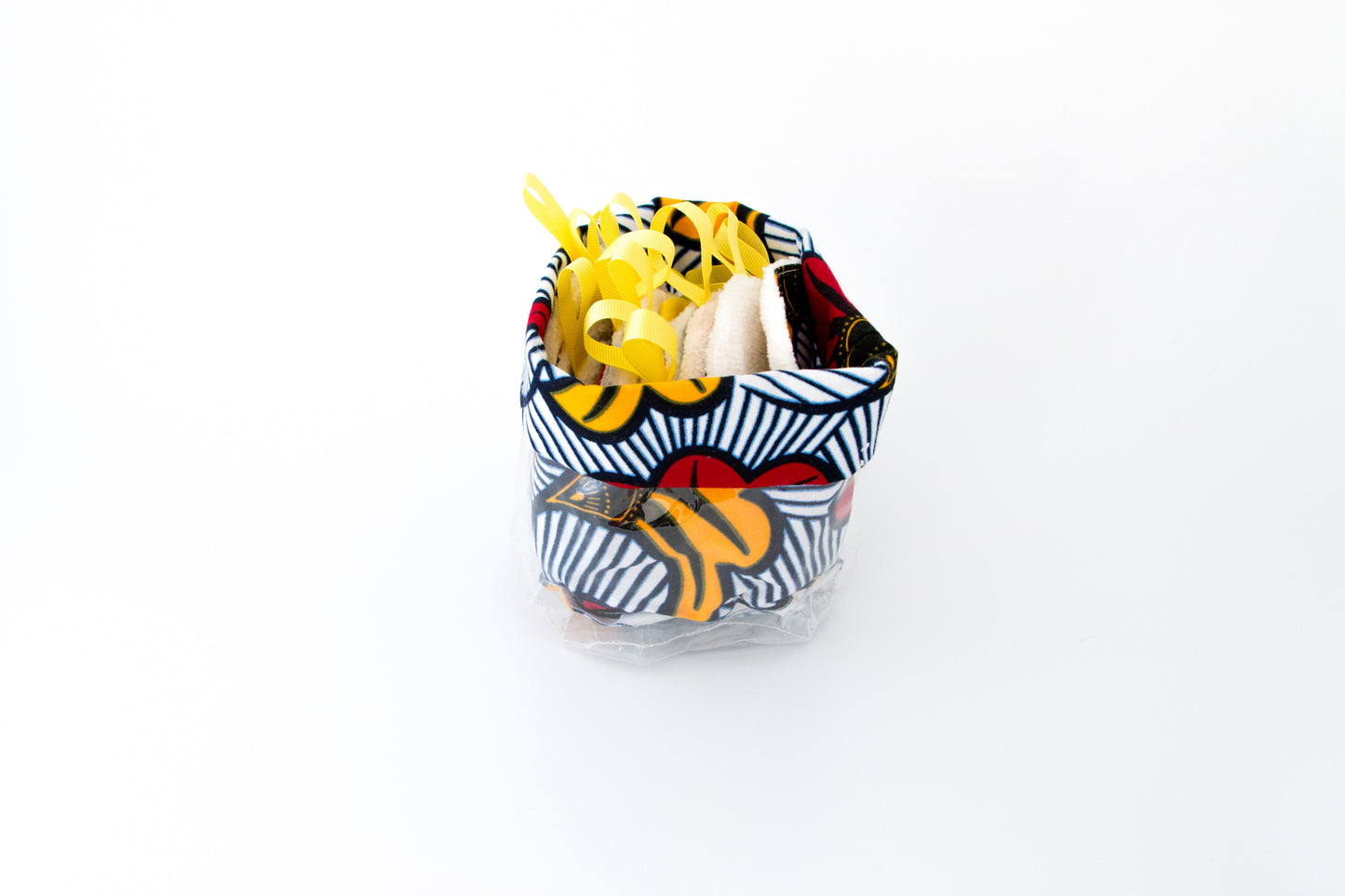 Panier avec lingettes démaquillante