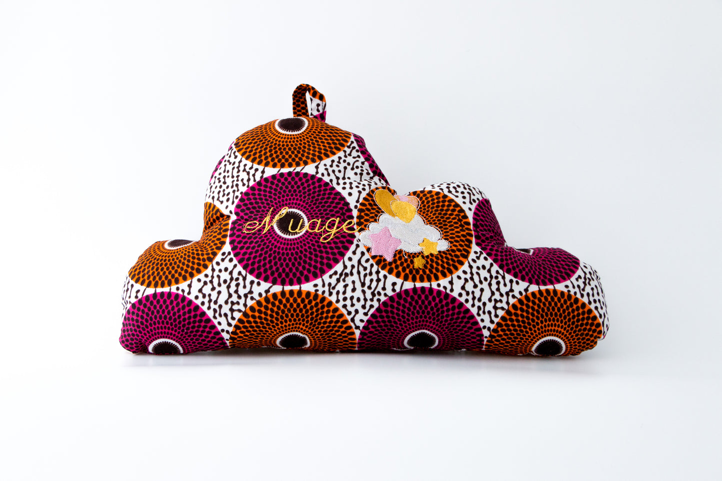 Coussin lumineux et brodé