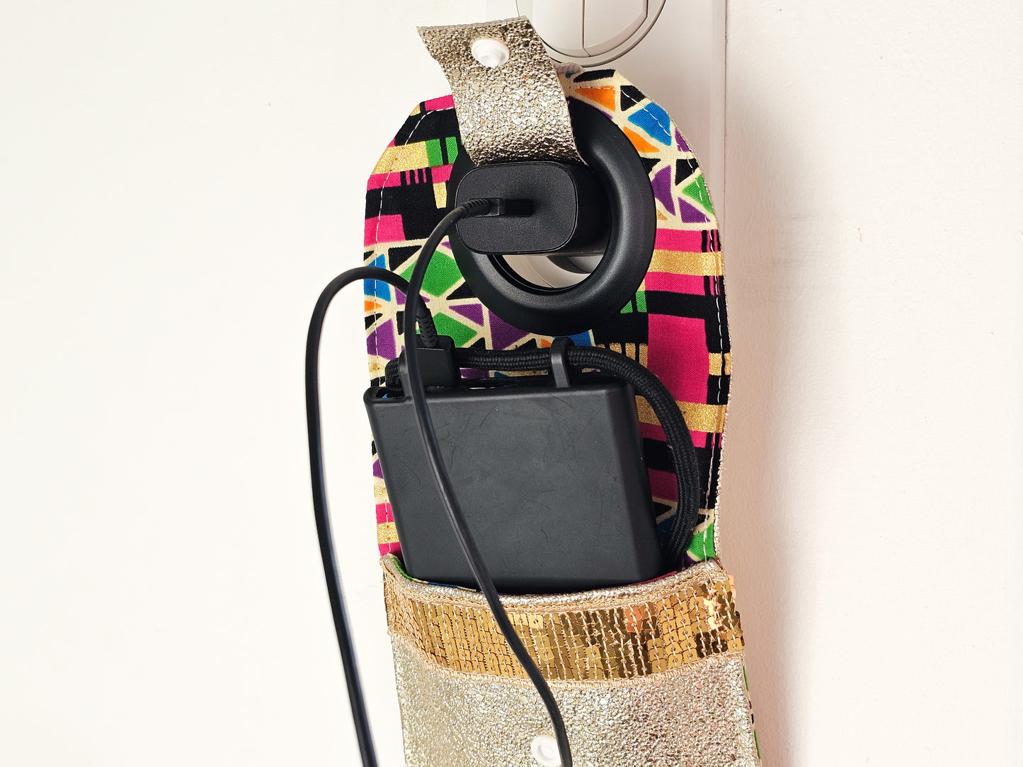 Etui à chargeur pour téléphone