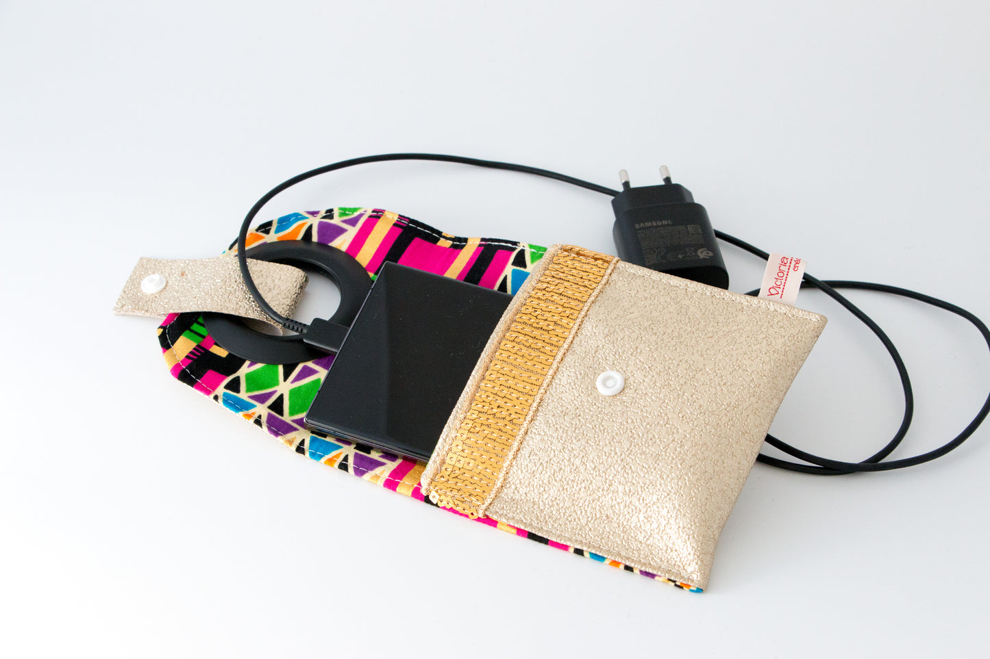 Etui à chargeur pour téléphone